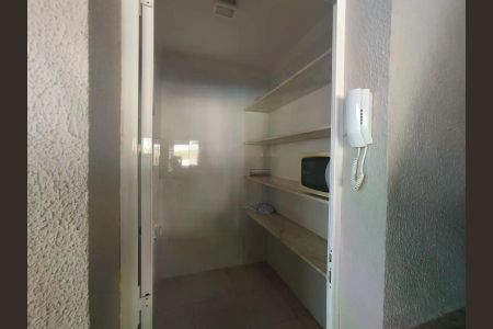 Casa de condomínio para alugar com 200m², 4 quartos e 2 vagas