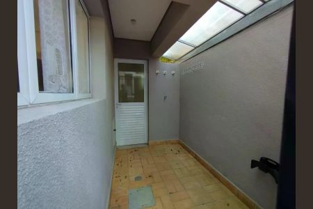 Casa de condomínio para alugar com 200m², 4 quartos e 2 vagas