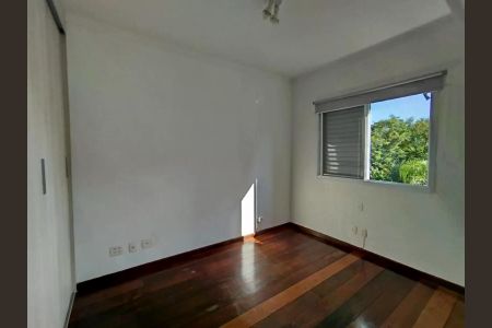 Casa de condomínio para alugar com 200m², 4 quartos e 2 vagas