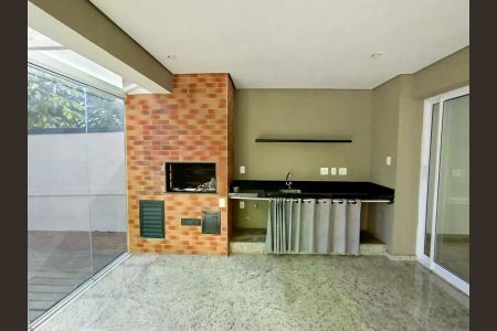 Casa de condomínio para alugar com 200m², 4 quartos e 2 vagas