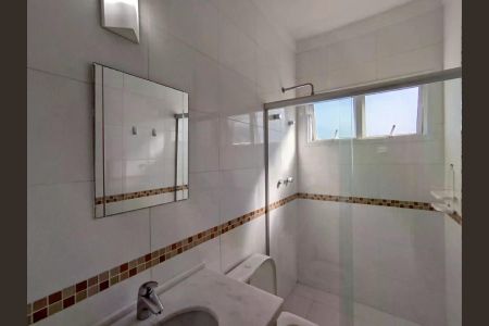 Casa de condomínio para alugar com 200m², 4 quartos e 2 vagas