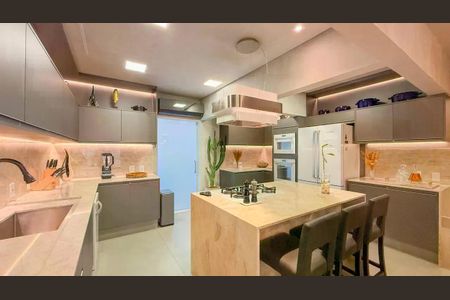 Apartamento à venda com 158m², 2 quartos e 1 vaga