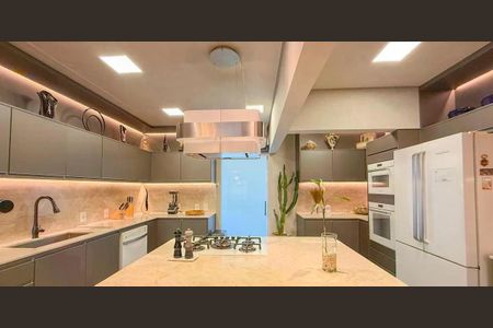 Apartamento à venda com 158m², 2 quartos e 1 vaga
