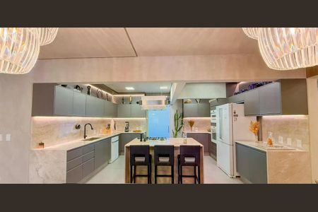 Apartamento à venda com 158m², 2 quartos e 1 vaga