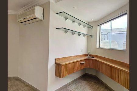 Apartamento para alugar com 3 quartos, 320m² em Cambuí, Campinas