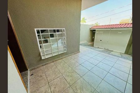 Casa à venda com 125m², 3 quartos e 3 vagas