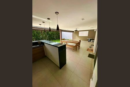 Casa de condomínio à venda com 177m², 4 quartos e 6 vagas