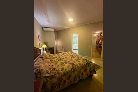 Apartamento à venda com 238m², 3 quartos e 3 vagas