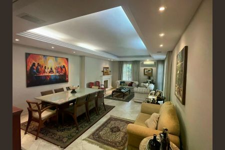 Apartamento à venda com 238m², 3 quartos e 3 vagas