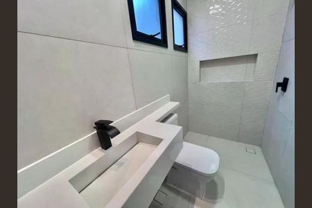 Casa de condomínio à venda com 128m², 3 quartos e 4 vagas