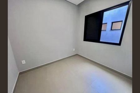 Casa de condomínio à venda com 128m², 3 quartos e 4 vagas