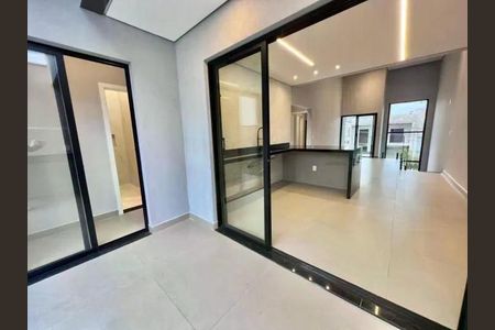 Casa de condomínio à venda com 128m², 3 quartos e 4 vagas