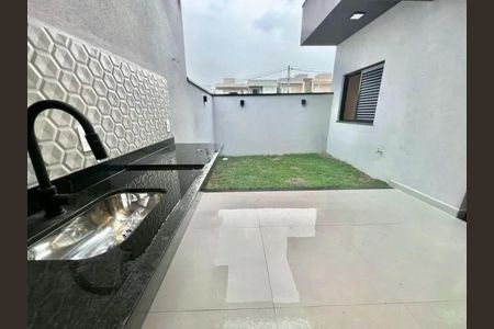 Casa de condomínio à venda com 128m², 3 quartos e 4 vagas