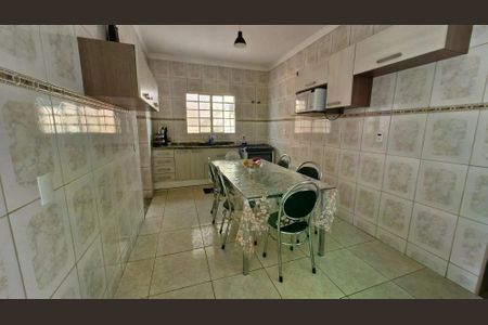 Casa à venda com 2 quartos, 194m² em Jardim Santa Genebra, Campinas