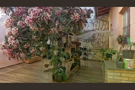 Casa à venda com 194m², 2 quartos e 4 vagas