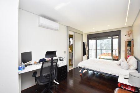 Apartamento à venda com 162m², 3 quartos e 2 vagassuite 1