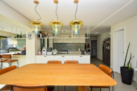 Apartamento à venda com 162m², 3 quartos e 2 vagassala de jantar