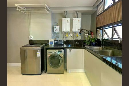Apartamento à venda com 415m², 4 quartos e 4 vagas