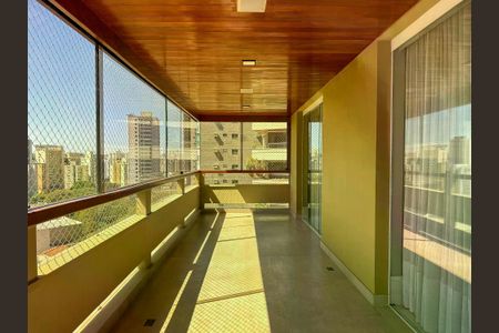 Apartamento à venda com 415m², 4 quartos e 4 vagas