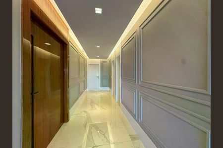Apartamento à venda com 415m², 4 quartos e 4 vagas