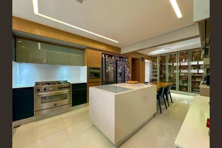 Apartamento à venda com 415m², 4 quartos e 4 vagas