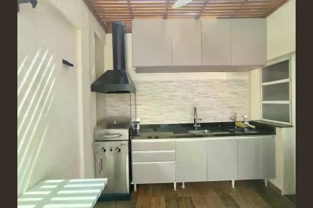 Casa de condomínio à venda com 88m², 3 quartos e 2 vagas