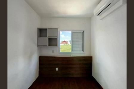 Casa de condomínio à venda com 88m², 3 quartos e 2 vagas