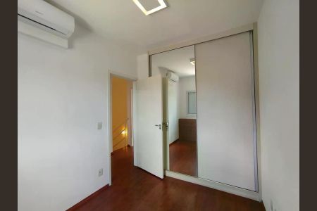 Casa de condomínio à venda com 88m², 3 quartos e 2 vagas