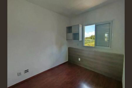 Casa de condomínio à venda com 88m², 3 quartos e 2 vagas