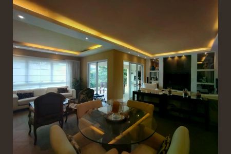 Apartamento à venda com 241m², 4 quartos e 4 vagas