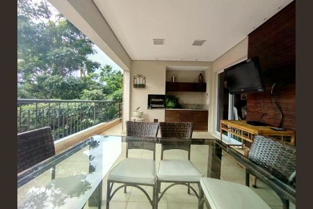 Apartamento à venda com 241m², 4 quartos e 4 vagas