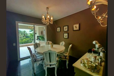 Apartamento à venda com 241m², 4 quartos e 4 vagas
