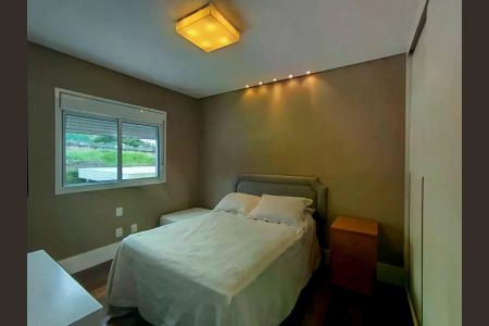 Apartamento à venda com 241m², 4 quartos e 4 vagas