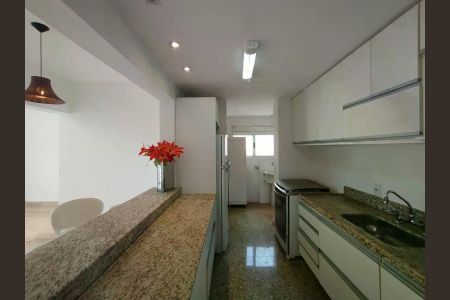 Apartamento à venda com 210m², 3 quartos e 4 vagas