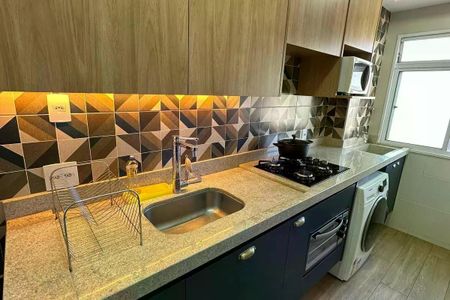 Apartamento para alugar com 2 quartos, 47m² em Vila Satúrnia, Campinas