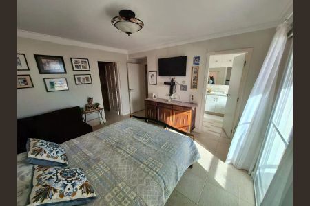 Casa à venda com 4 quartos, 300m² em Parque das Flores, Campinas