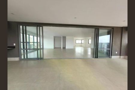 Apartamento à venda com 3 quartos, 316m² em Cambuí, Campinas