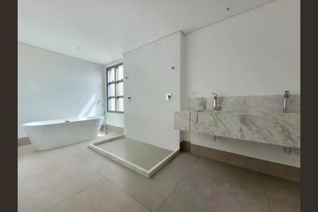Apartamento à venda com 316m², 3 quartos e 4 vagas