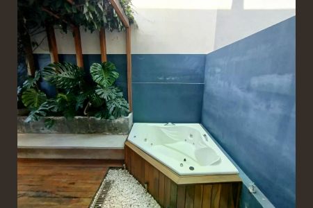 Casa de condomínio à venda com 100m², 3 quartos e 2 vagas