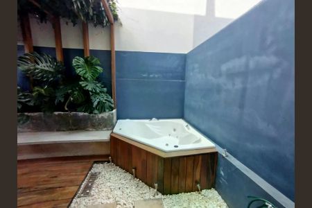 Casa de condomínio à venda com 100m², 3 quartos e 2 vagas