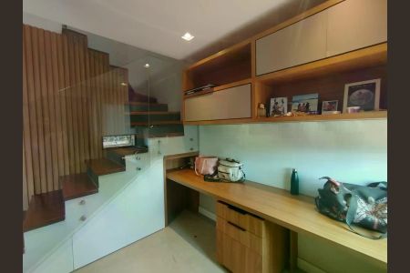 Casa de condomínio à venda com 100m², 3 quartos e 2 vagas