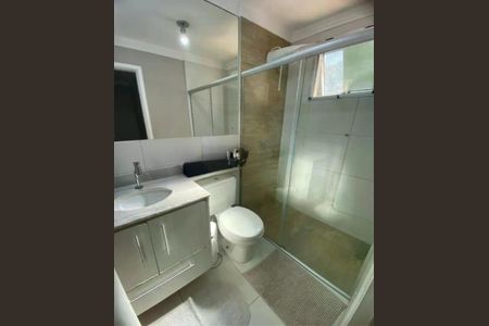 Casa de condomínio à venda com 136m², 3 quartos e 2 vagas