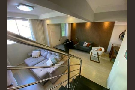 Casa de condomínio à venda com 136m², 3 quartos e 2 vagas