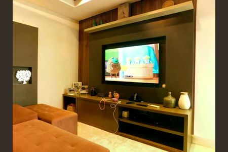 Casa de condomínio à venda com 1012m², 4 quartos e 3 vagas