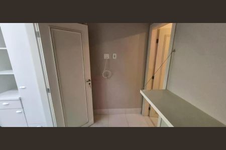 Apartamento à venda com 221m², 3 quartos e 3 vagas