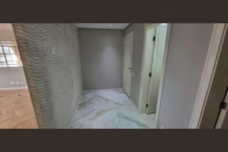 Apartamento à venda com 221m², 3 quartos e 3 vagas