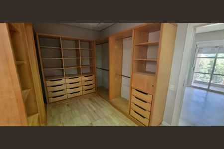 Apartamento à venda com 221m², 3 quartos e 3 vagas