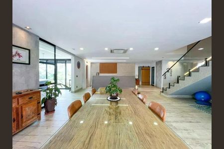 Casa de Condomínio à venda com 3 quartos, 438m² em Swiss Park, Campinas