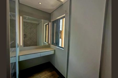 Apartamento à venda com 70m², 1 quarto e 1 vaga