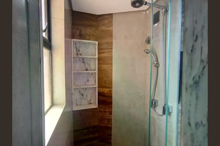 Apartamento à venda com 70m², 1 quarto e 1 vaga